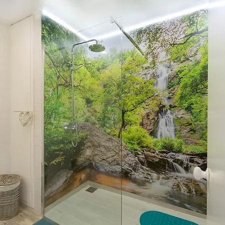 Phenomenal One Bedroom Amazing View Over Atlantic Ocean *