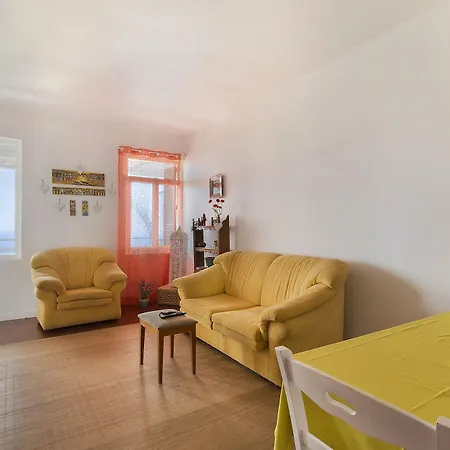 Phenomenal One Bedroom Amazing View Over Atlantic Ocean شقة